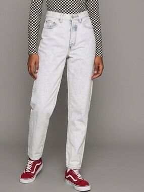 Levi's Premium 501 '81 Jeans High-rise Mom Jeans Light Wash White